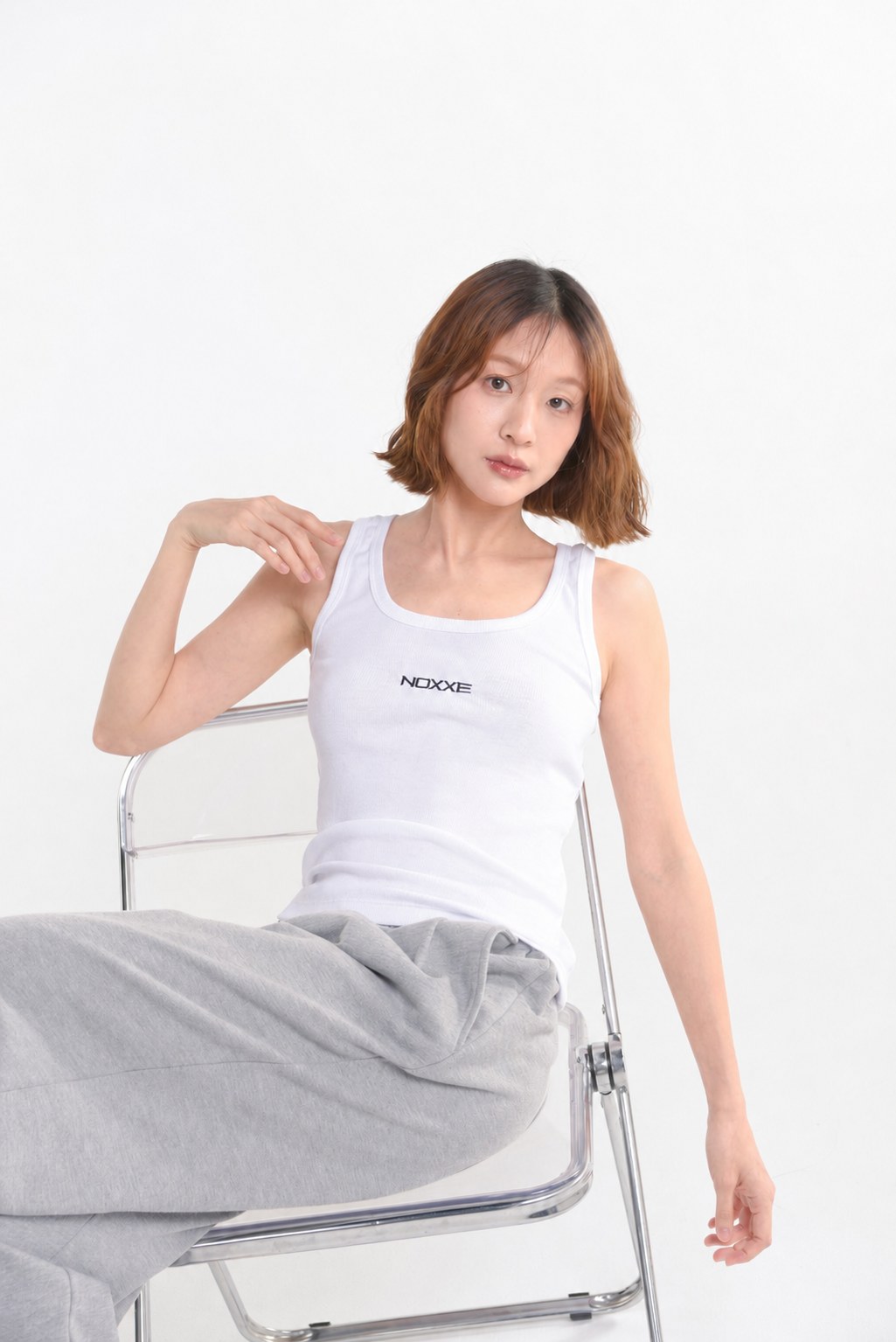 NOXXE minimal streetwear look 17